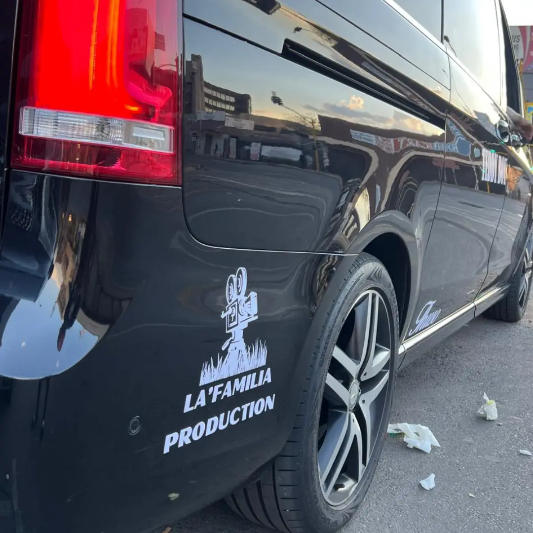 La'familia production vehicle branding